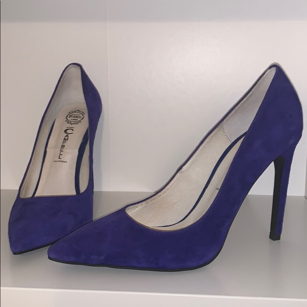 royal blue pumps